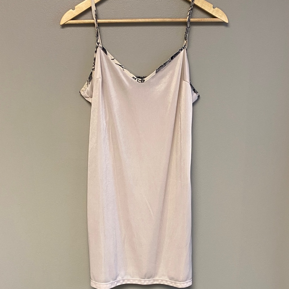 Le Lis Blanc Light Pink Chemise with Printed Straps (Size 38)
